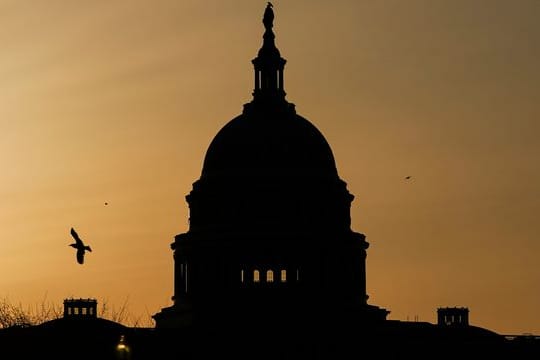 Die Kuppel des US-Kapitols in Washington, Sitz von Senat und Repräsentantenhaus.