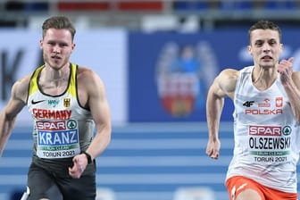 Kevin Kranz (l) hat bei der Hallen-Leichtathletik-Europameisterschaft über 60 Meter die Silbermedaille gewonnen.