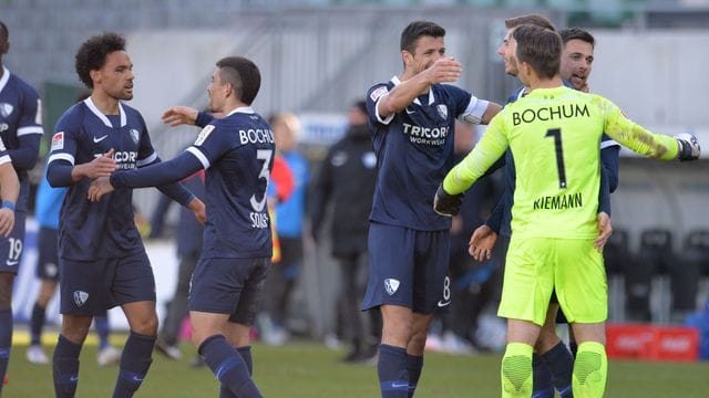 Die Spieler des VfL Bochum wollen in die Bundesliga aufsteigen.