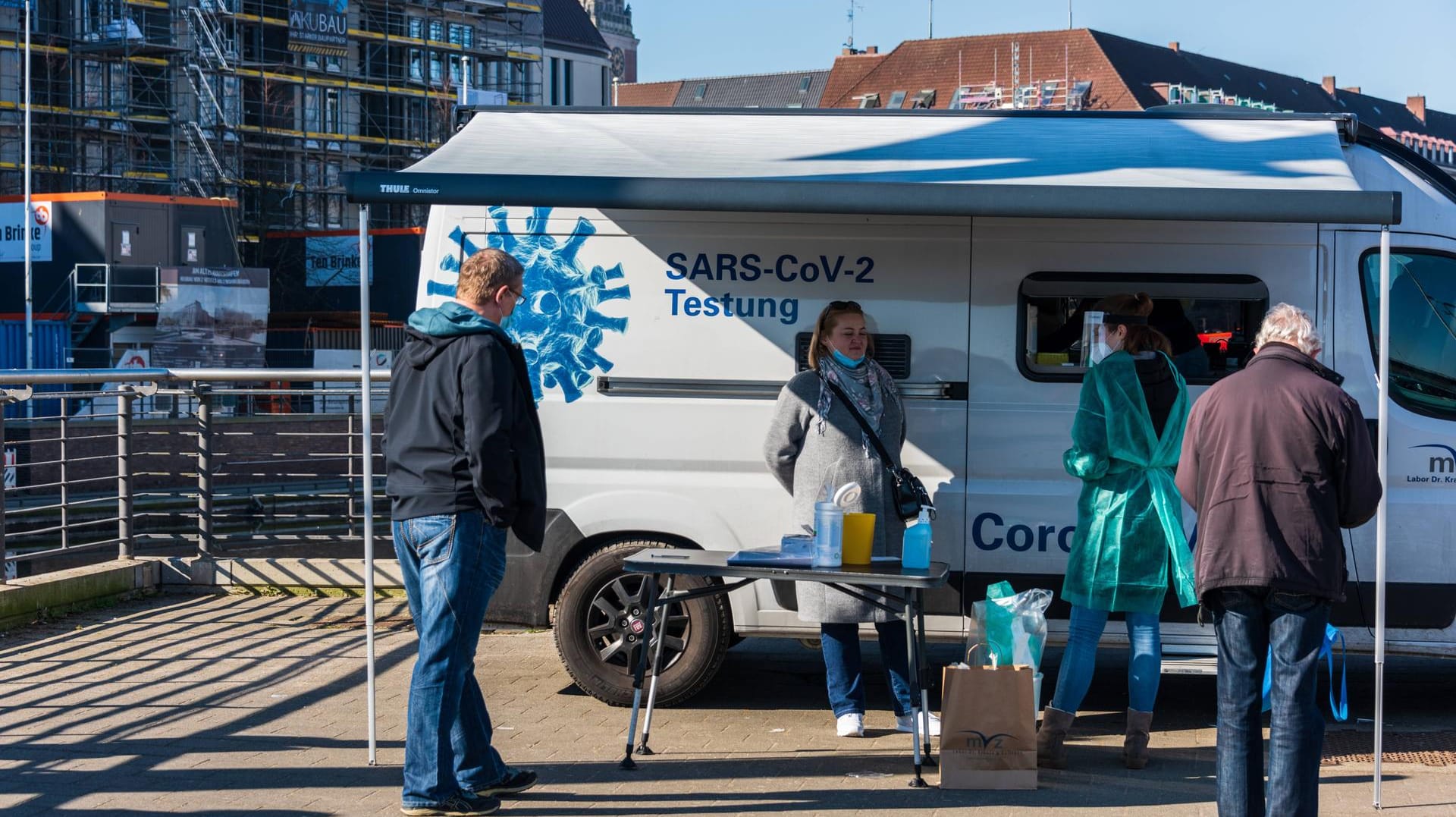 Mobile Schnelltest-Station in Kiel.