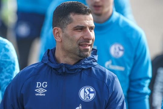 Dimitrios Grammozis will den FC Schalke 04 "zuerst über harte Arbeit" definieren.