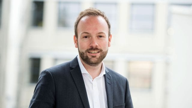 Nikolas Löbel (CDU) hatte am Freitag eine Beteiligung an umstrittenen Geschäften mit Corona-Schutzmasken eingeräumt. Nikolas Löbel (CDU) hatte am Freitag eine Beteiligung an umstrittenen Geschäften mit Corona-Schutzmasken eingeräumt.