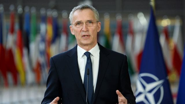 Jens Stoltenberg hatte Mitte Februar im Rahmen seiner Reforminitiative "Nato 2030" vorgeschlagen, die Kosten für Maßnahmen innerhalb des Bündnisgebiets wesentlich stärker zu vergemeinschaften. Jens Stoltenberg hatte Mitte Februar im Rahmen seiner Reforminitiative "Nato 2030" vorgeschlagen, die Kosten für Maßnahmen innerhalb des Bündnisgebiets wesentlich stärker zu vergemeinschaften.