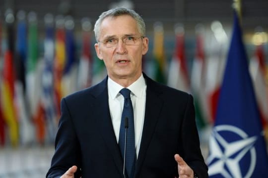 Jens Stoltenberg hatte Mitte Februar im Rahmen seiner Reforminitiative "Nato 2030" vorgeschlagen, die Kosten für Maßnahmen innerhalb des Bündnisgebiets wesentlich stärker zu vergemeinschaften.