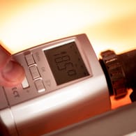 Smarter Thermostat: Hersteller versprechen teils hohe Einsparungen. Ob man am Ende wirklich spart, hängt aber von vielen Faktoren ab.