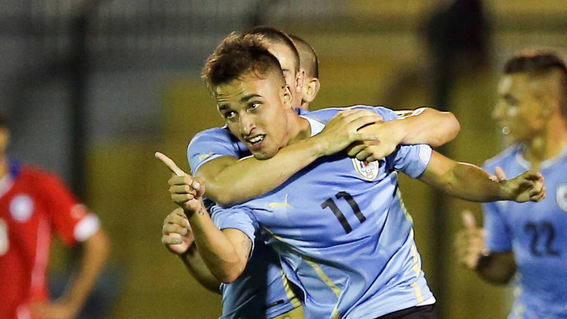 Franco Acosta: Der ehemalige U-20-Nationalspieler Uruguays ist mit nur 25 Jahren verstorben. Franco Acosta: Der ehemalige U-20-Nationalspieler Uruguays ist mit nur 25 Jahren verstorben.