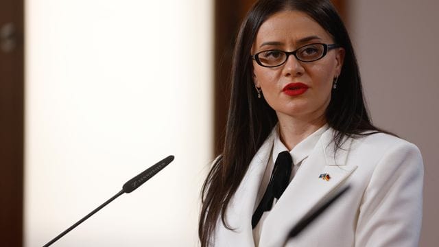 Weist die Vorwürfe der Wahlfälschung vehement zurück: Meliza Haradinaj Stublla. Weist die Vorwürfe der Wahlfälschung vehement zurück: Meliza Haradinaj Stublla.