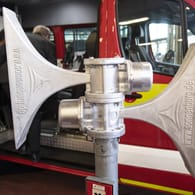 Die Sirene einer Feuerwehr (Symbolbild): Auch die Wuppertaler Feuerwehr testen ihre Sirenen am Donnerstag.