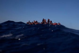 Seenot im Mittelmeer: Allein im Jahr 2019 starben mehr als 1.200 Menschen auf der lebensgefährlichen Überfahrt nach Europa.