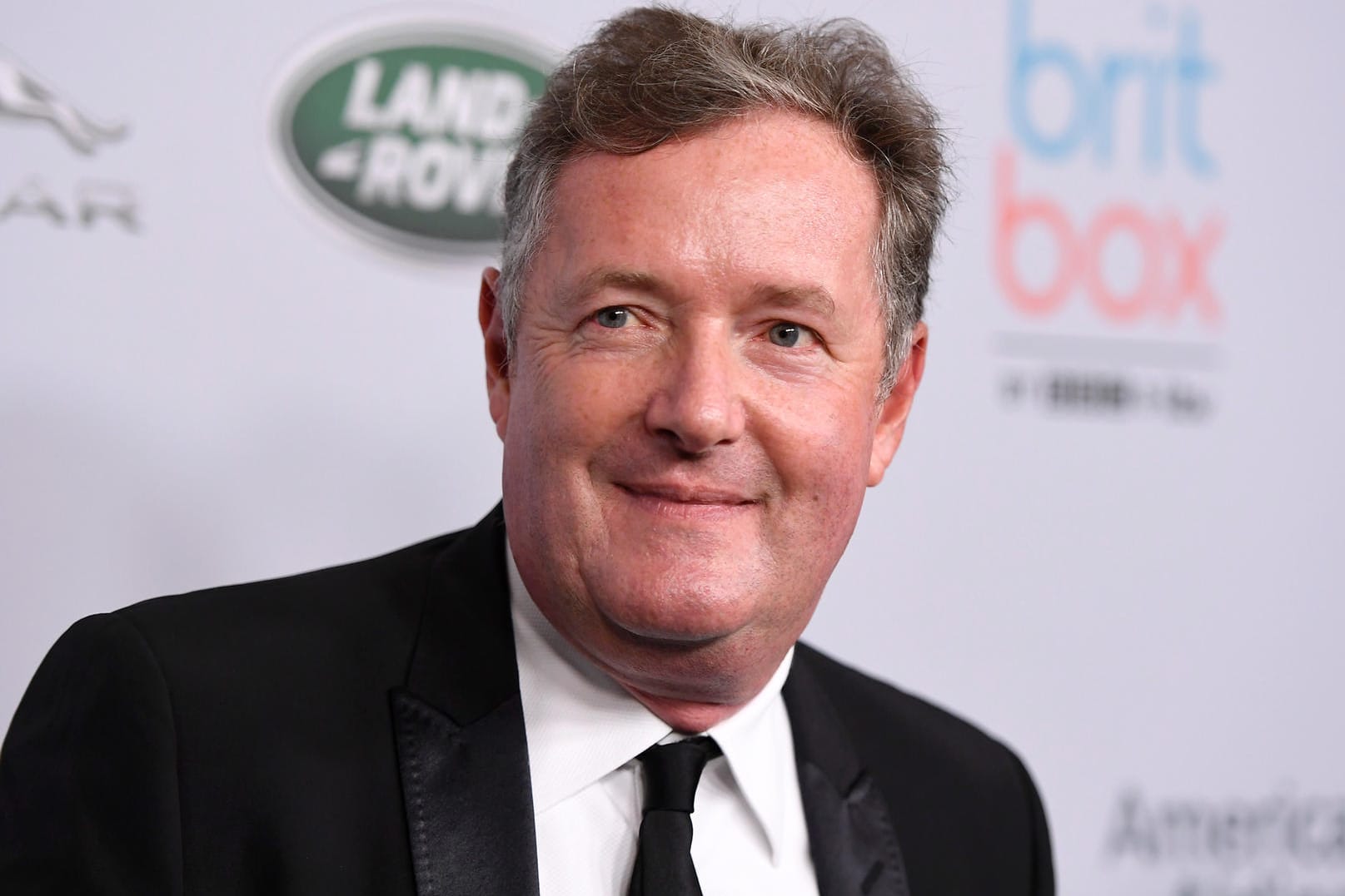 Piers Morgan: Nach einer Kontroverse um Herzogin Meghan trat der "Good Morning Britain"-Moderator nun zurück.