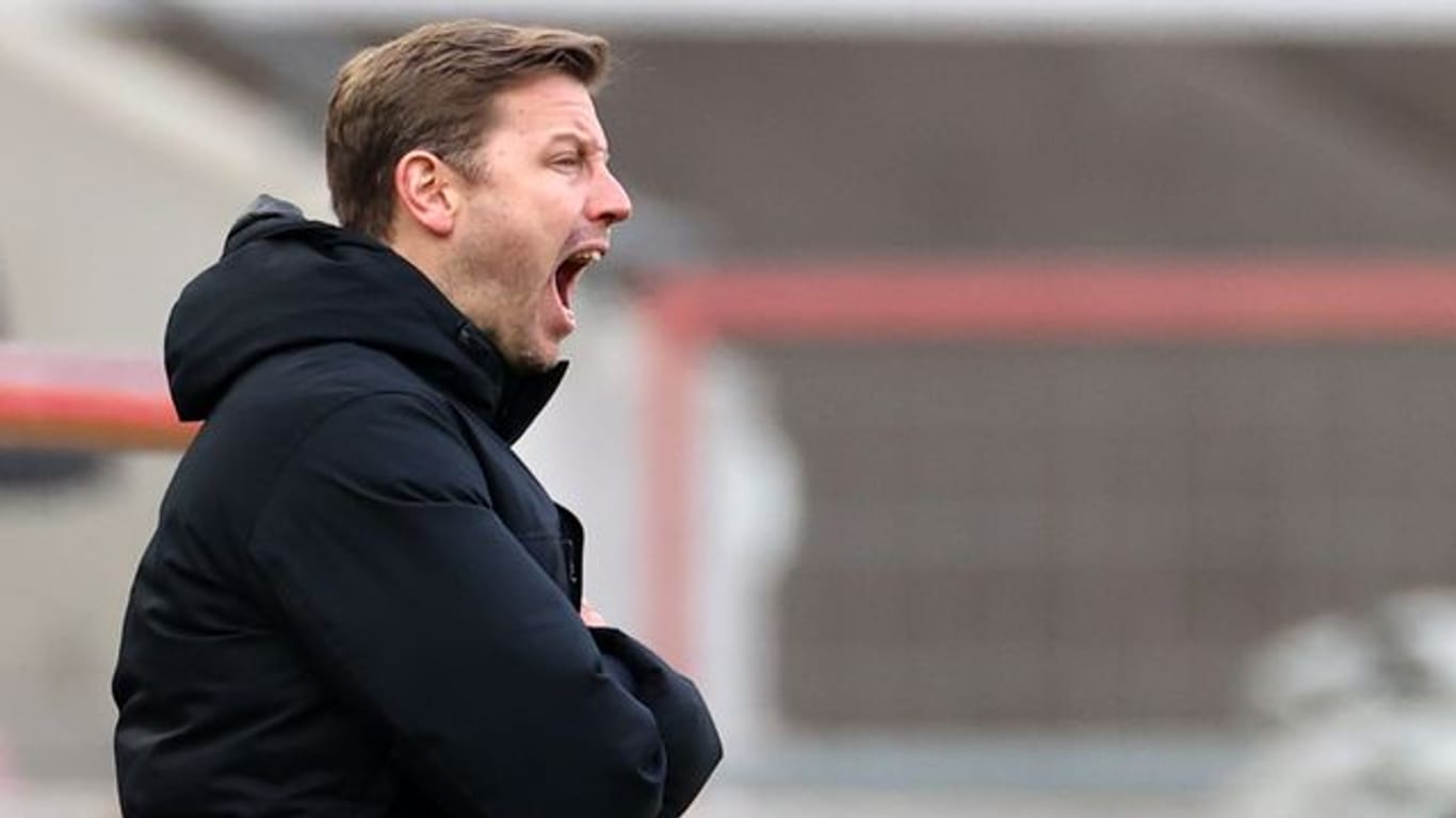 Kann mit Bremen einen großen Schritt Richtung Klassenerhalt machen: Werder-Coach Florian Kohfeldt.