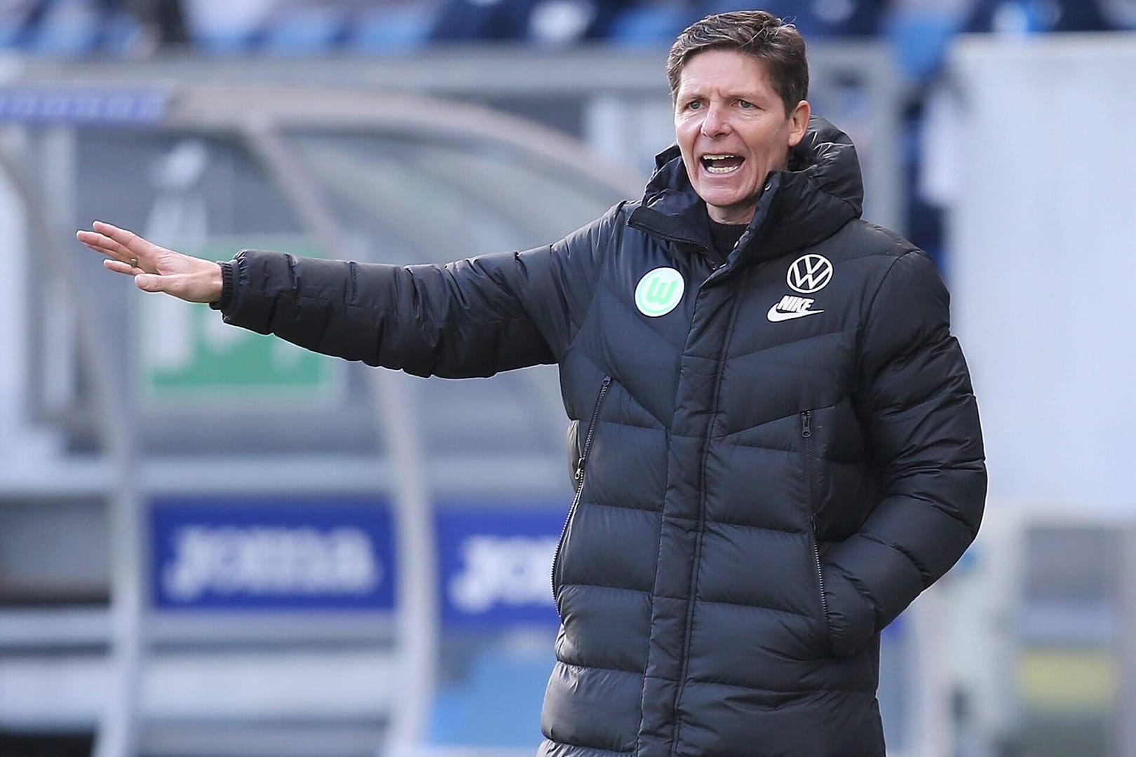 Oliver Glasner: Der Trainer des VfL Wolfsburg soll in Gladbach als Rose-Nachfolger auf der Liste stehen.