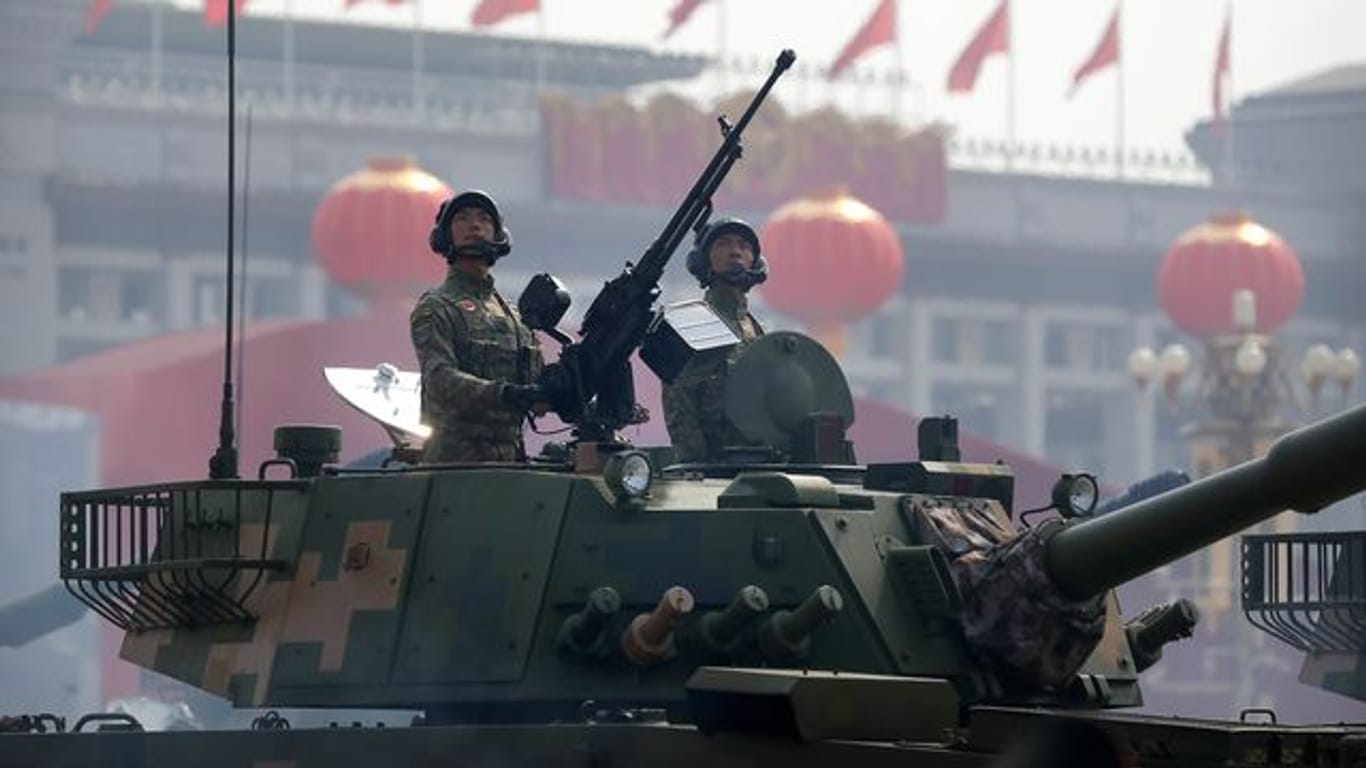 Soldaten der Volksbefreiungsarmee bei einer Parade in Peking.