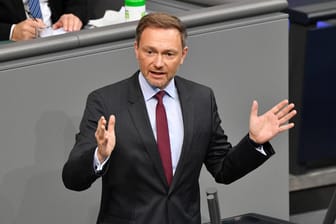 Christian Lindner: Der FDP-Vorsitzende und seine Partei-Kollegen haben den Entwurf ihres Programms zur Bundestagswahl vorgelegt.