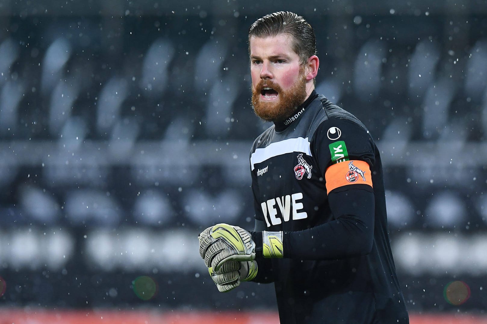 Timo Horn: Der Torwart des 1. FC Köln fordert mindestens drei Siege.