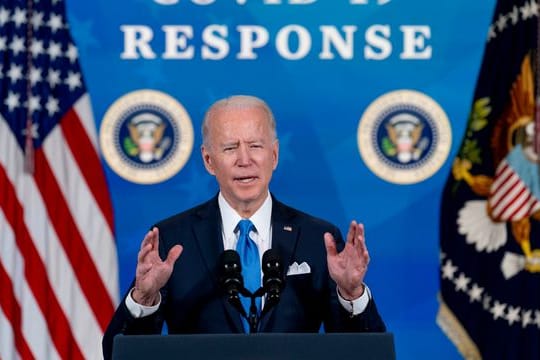 US-Präsident Joe Biden: Sein Paket soll die hart von der Pandemie getroffene Wirtschaft ankurbeln und Millionen neuer Jobs schaffen.