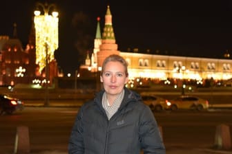 Alice Weidel in der Nähe des Kreml im Zentrum Moskaus.