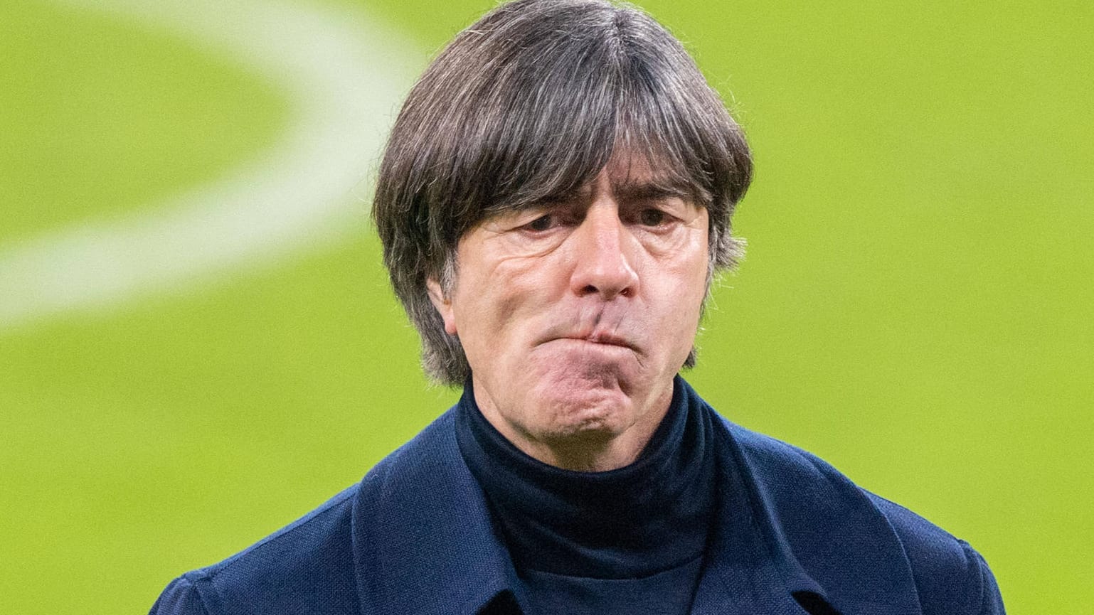 Joachim Löw: Die Entscheidung, nach 15 Jahren als Bundestrainer zurückzutreten, befürwortet eine große Mehrheit der deutschen Fußballfans.