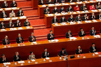 Abstimmung im Volkskongress: In China wird es eine Wahlreform geben.
