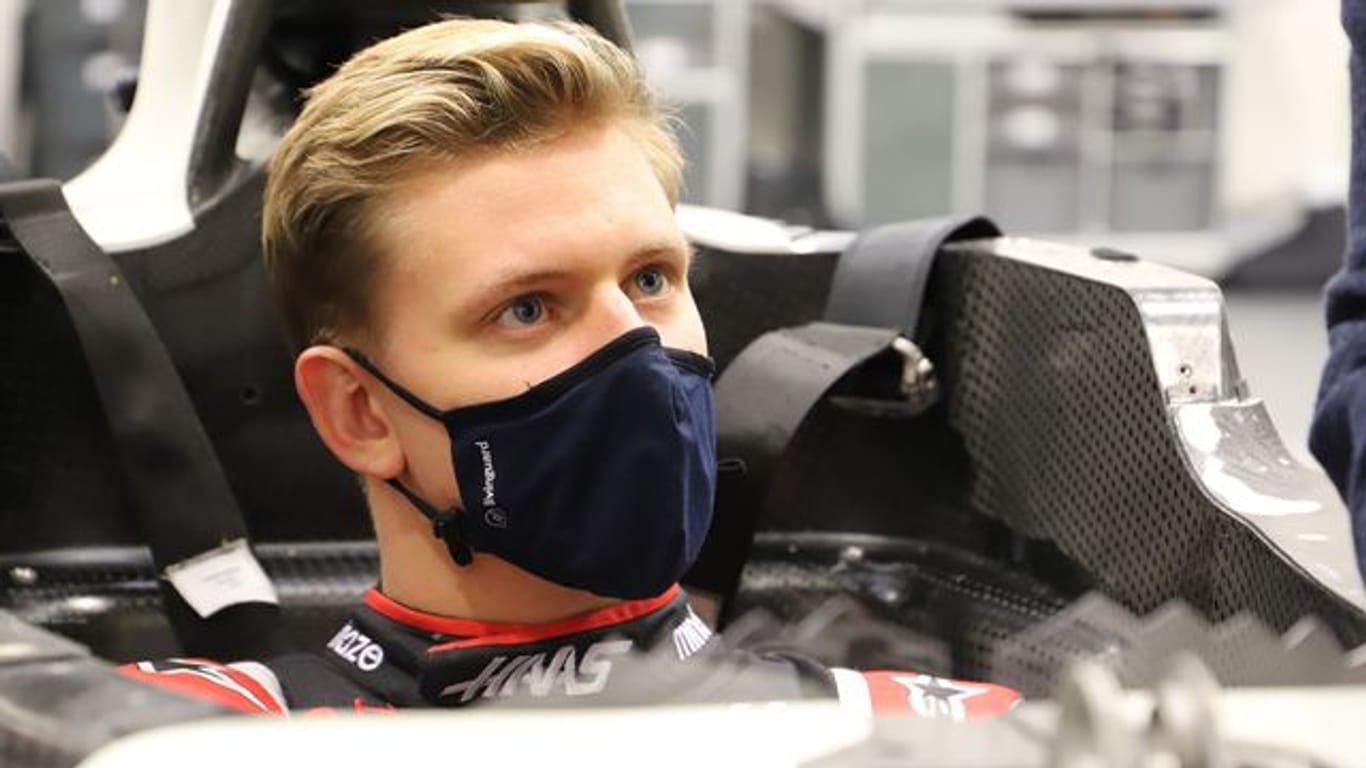Mick Schumacher wird das neue Formel-1-Auto vom Haas-Team testen.