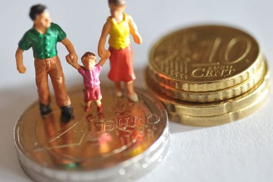 Der Kinderbonus wurde mehr für neue Anschaffungen genutzt als die gesenkte Mehrwertsteuer. Der Kinderbonus wurde mehr für neue Anschaffungen genutzt als die gesenkte Mehrwertsteuer.