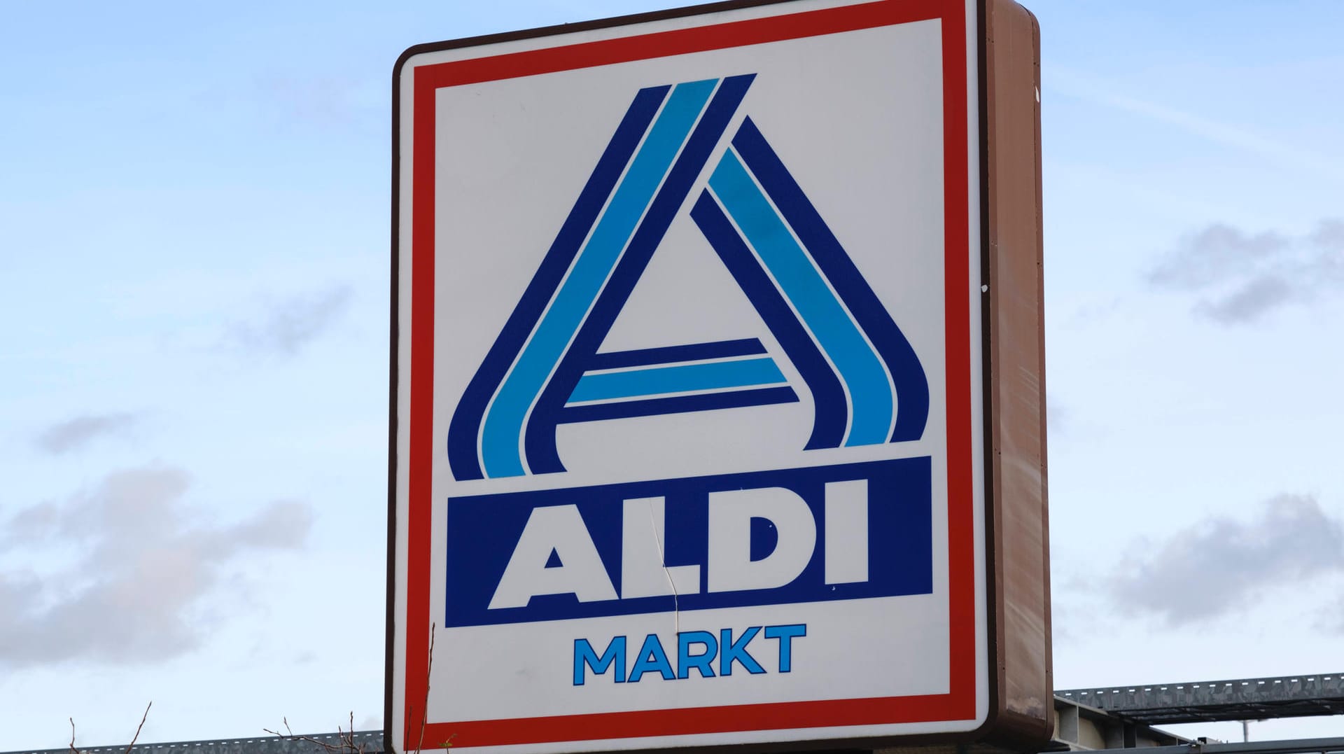 Aldi: Der Discounter führt eine neue Kennzeichnung bei den Eigenmarken ein.