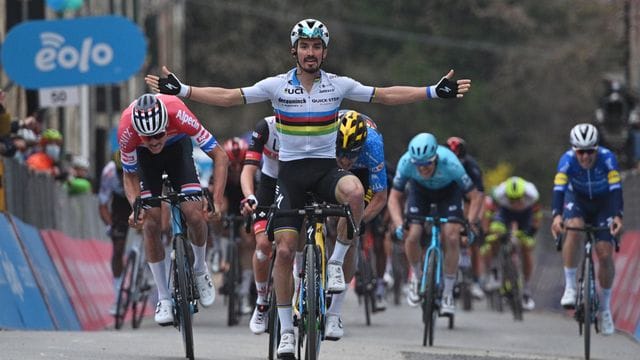 Feierte in Italien seinen ersten Saisonsieg: Straßenrad-Weltmeister Julian Alaphilippe.