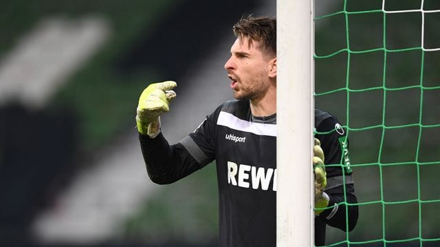 Laut "Bild" ist der Rekordmeister an Torwart Ron-Robert Zieler interessiert. Laut "Bild" ist der Rekordmeister an Torwart Ron-Robert Zieler interessiert.