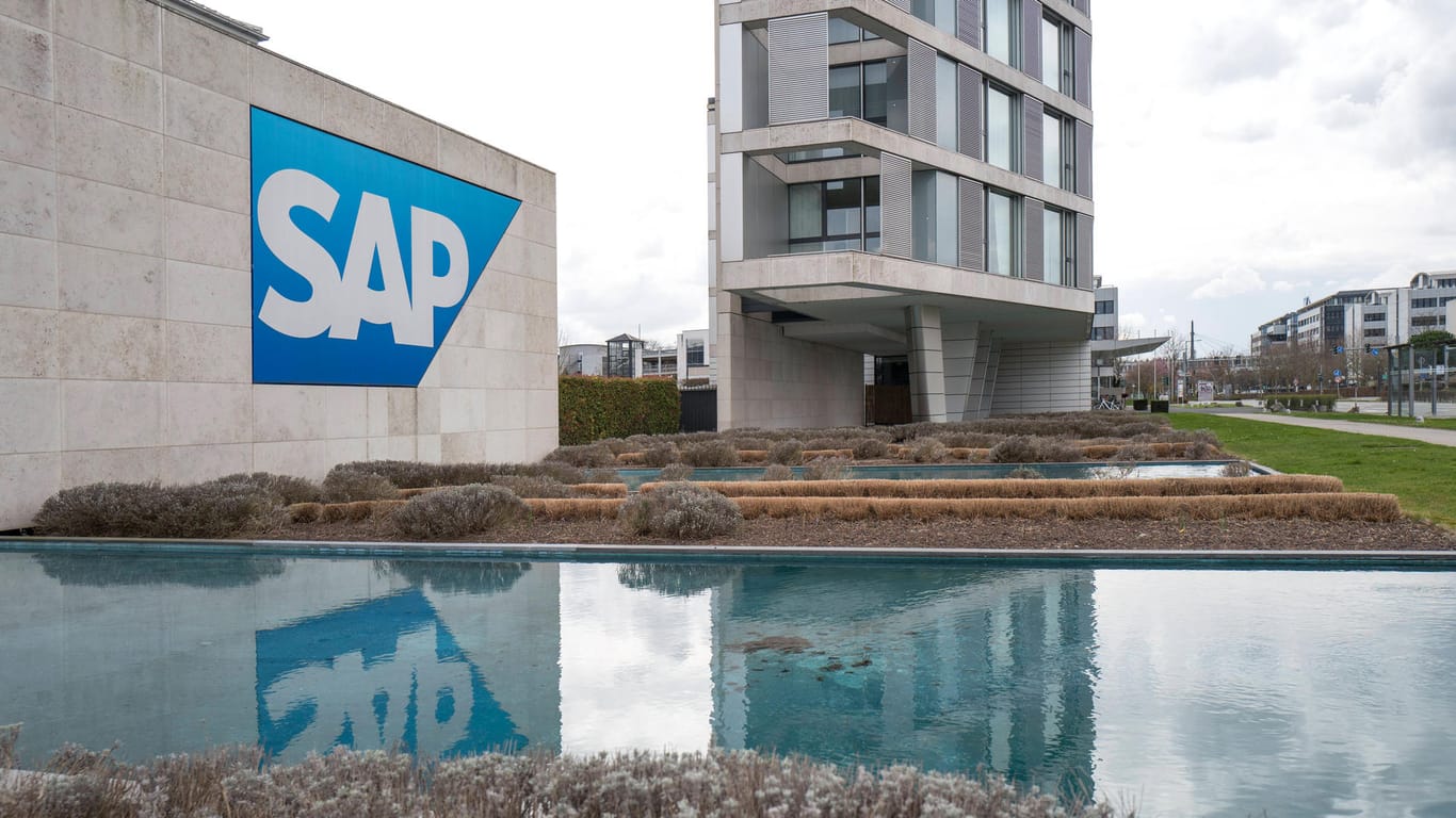 Die Firmenzentrale von SAP in Walldorf: Wer bei dem IT-Unternehmen arbeitet, hat Ende April einen zusätzlichen Tag frei.