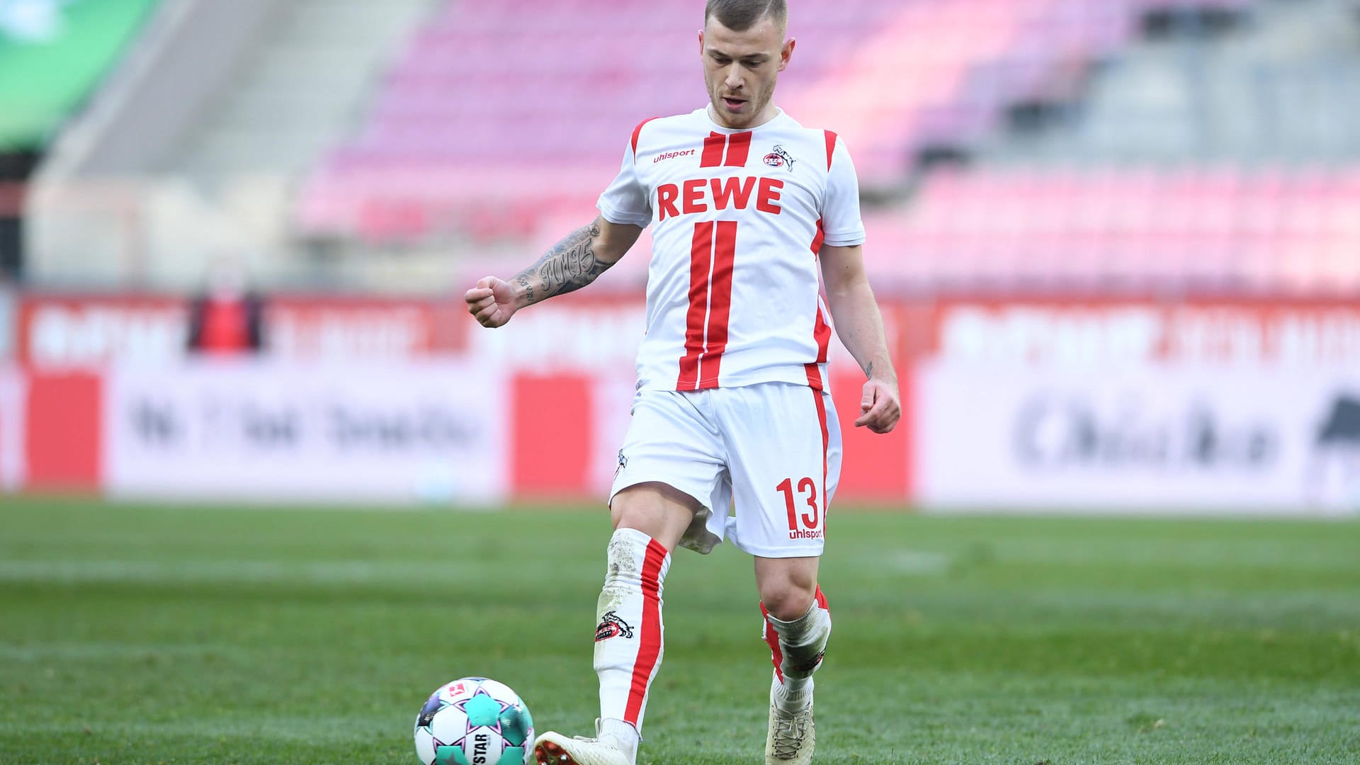 Max Meyer am Ball (Archivfoto): Er wurde mal als "Weltklasse"-Spieler gehandelt.