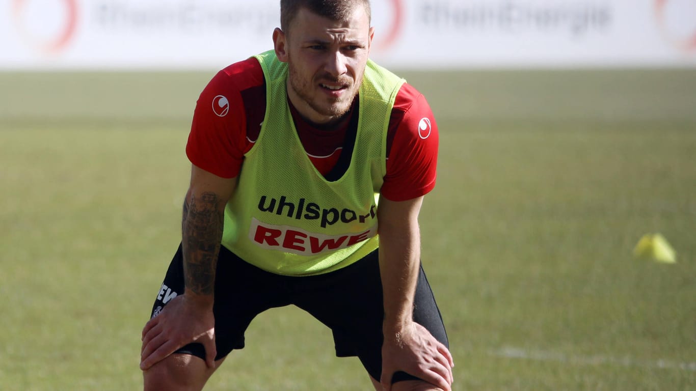 Max Meyer beim Training: Der Köln-Profi will seine Karriere auf eine gerade Bahn bringen.