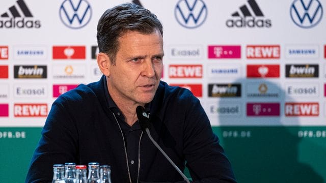 DFB-Direktor Oliver Bierhoff hofft beim letzten Test der Nationalmannschaft vor der EM auf Fans im Stadion. DFB-Direktor Oliver Bierhoff hofft beim letzten Test der Nationalmannschaft vor der EM auf Fans im Stadion.