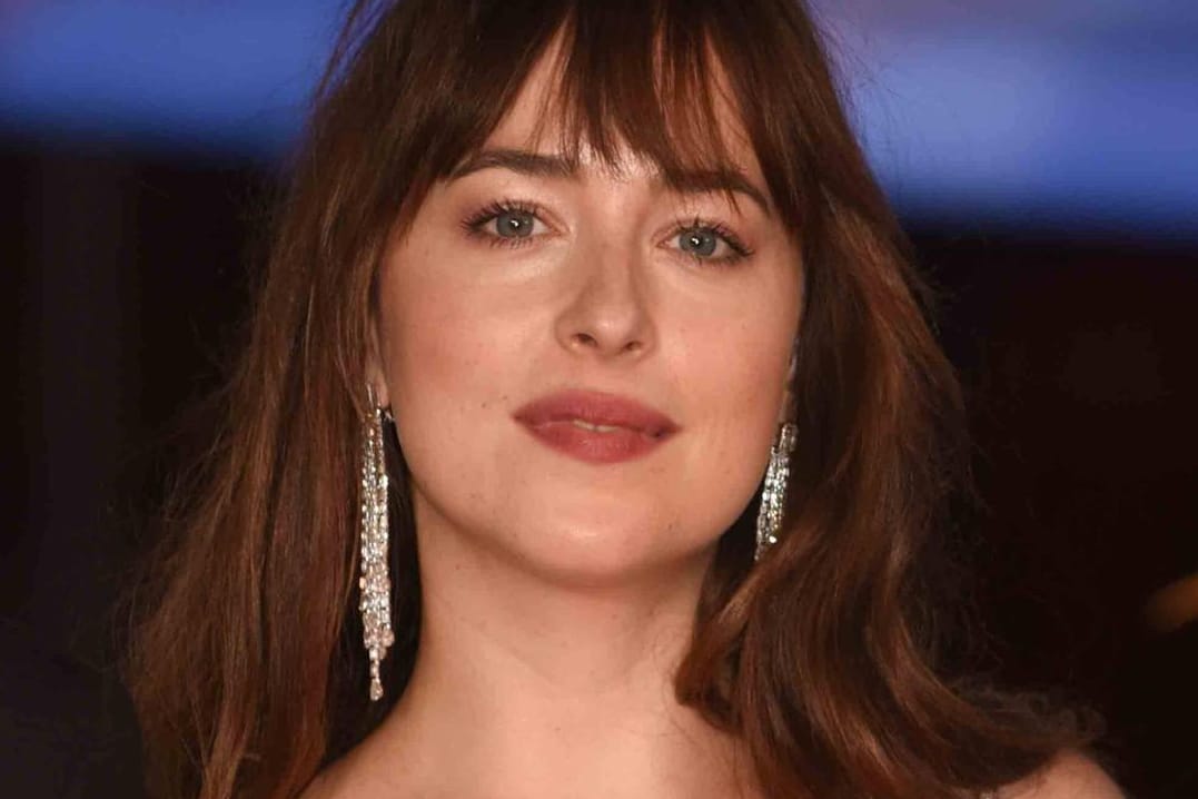 Dakota Johnson: Die Schauspielerin ist die Tochter der Hollywoodstars Melanie Griffith und Don Johnson.