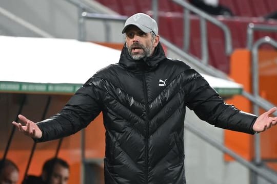 Ratlos: Gladbachs Trainer Marco Rose verlor mit seinem Team 1:3 in Augsburg.