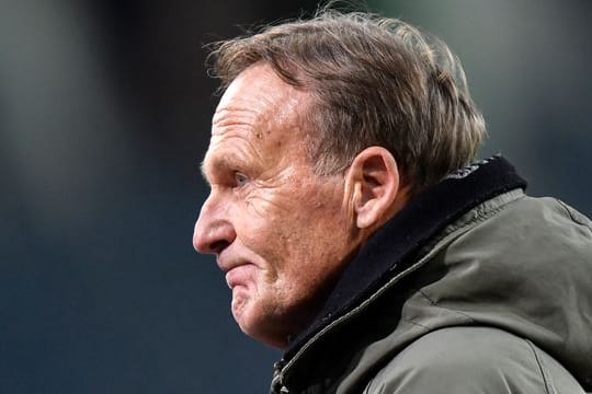 Hans-Joachim Watzkeist der Geschäftsführer von Borussia Dortmund.