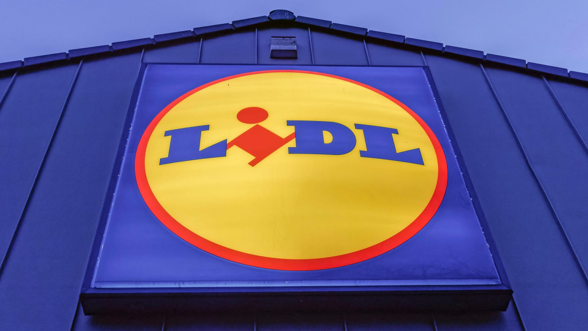 Lidl: Symbole auf Verpackungen von Lidls Eigenmarken sollen künftig zeigen, wie diese entsorgen werden sollten.