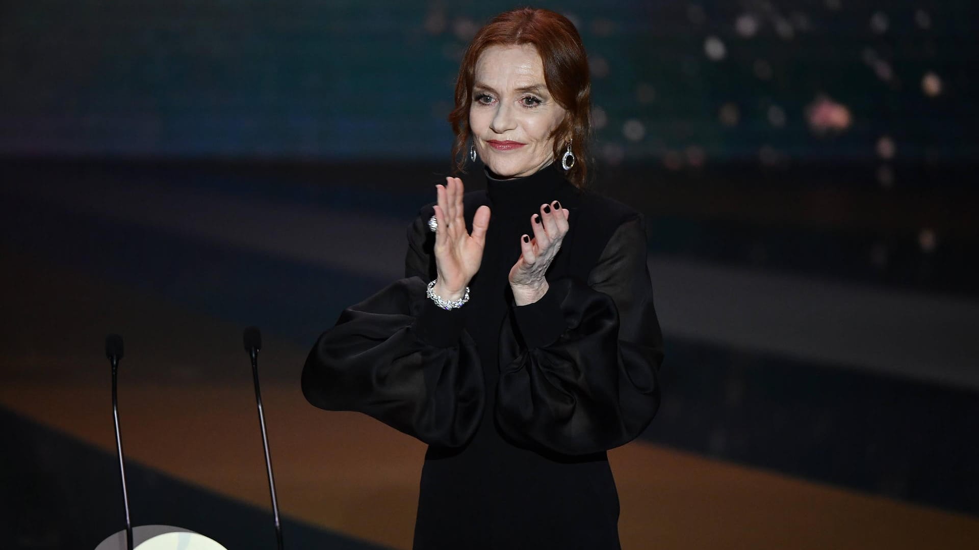 Isabelle Huppert: Die Schauspielerin kritisierte die Schließung der Kinos.