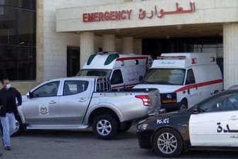 Notaufnahme des Al-Hussein Al Salt Krankenhauses in Amman: Jordaniens König Abdullah II. soll die Klinik nach dem Zwischenfall besucht haben.