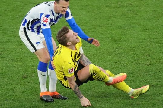 Herthas Vladimir Darida sah für das Foul gegen Marco Reus die Rote Karte.