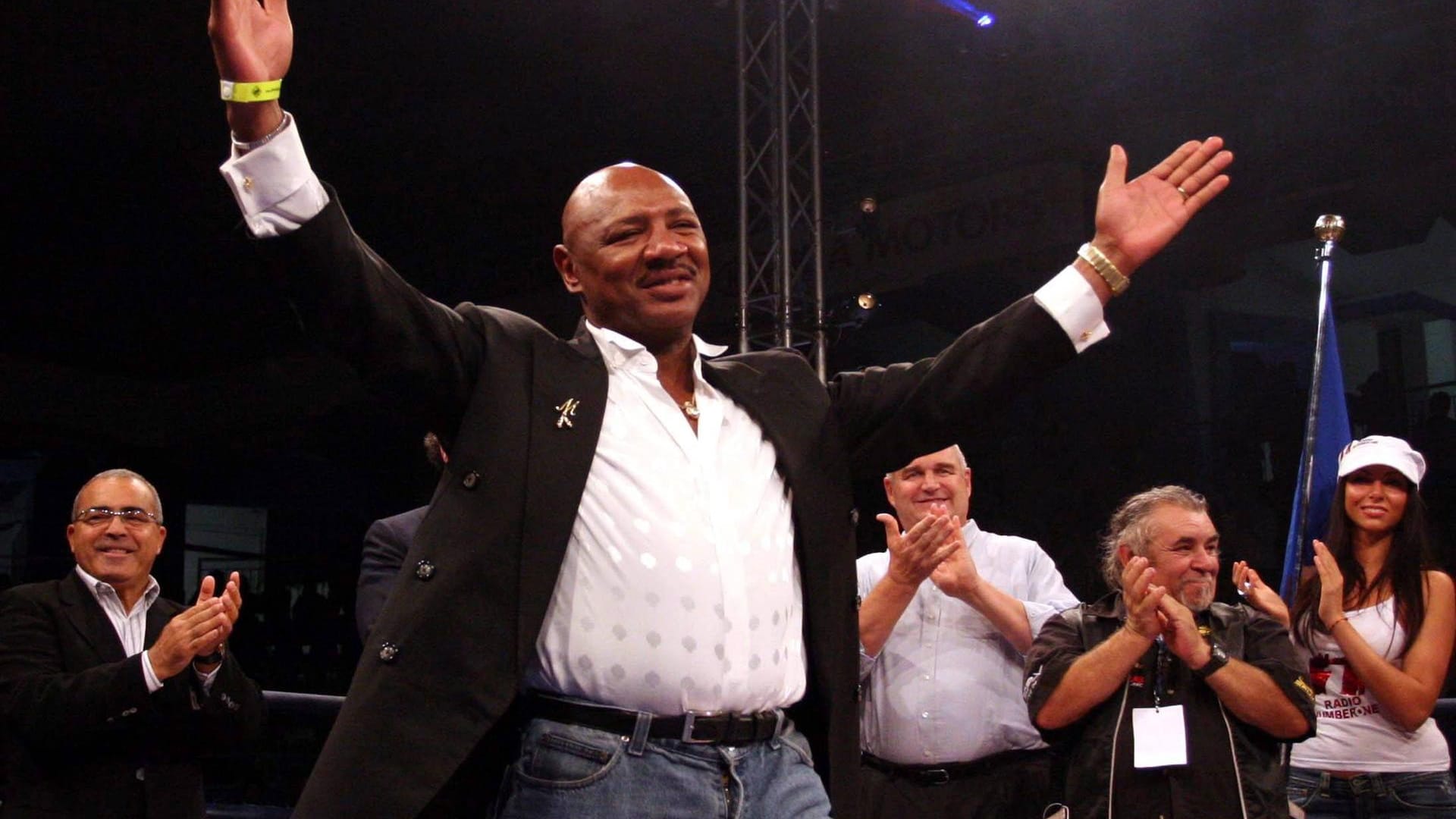 Ex Boxer Marvin Marvelous Hagler (USA) lässt sich am Rande eines Boxkampfes feiern (Archivbild). Der Weltmeister starb jetzt im Alter von 66 Jahren.