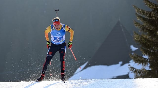 Biathlet Benedikt Doll in Aktion.