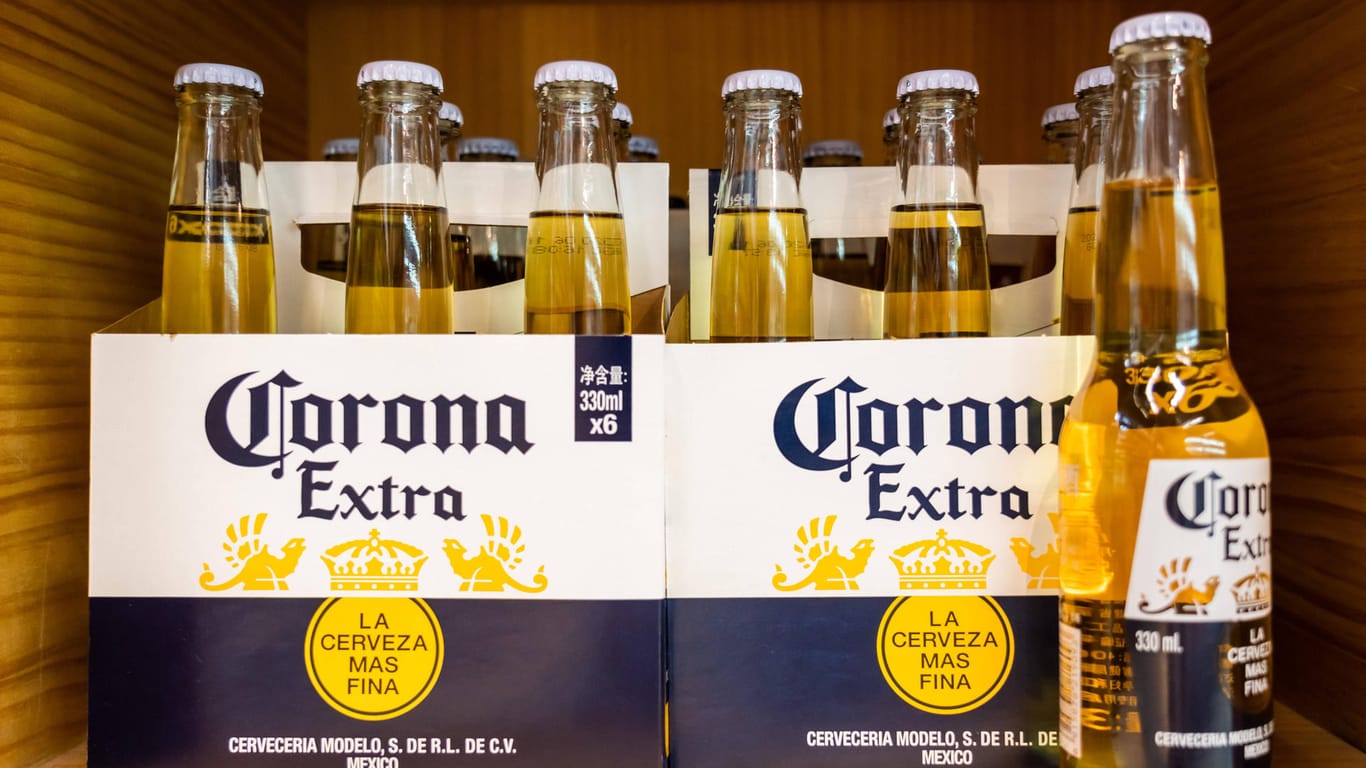 Mehrere Sixpacks Corona-Bier: Der Umsatz stieg in Deutschland im vergangenen Jahr rasant.