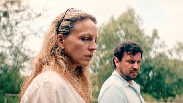 Einem Skandal auf der Spur: Lona Mendt (Petra Schmidt-Schaller) und Frank Elling Sascha Geršak).