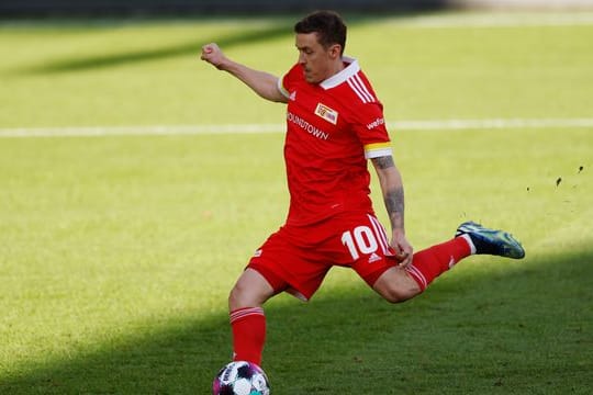 Unions Max Kruse erzielt per Elfmeter ein Tor.