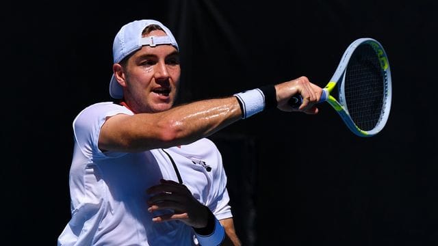 Hat in Dubai seine Negativserie beendet: Jan-Lennard Struff in Aktion. Hat in Dubai seine Negativserie beendet: Jan-Lennard Struff in Aktion.