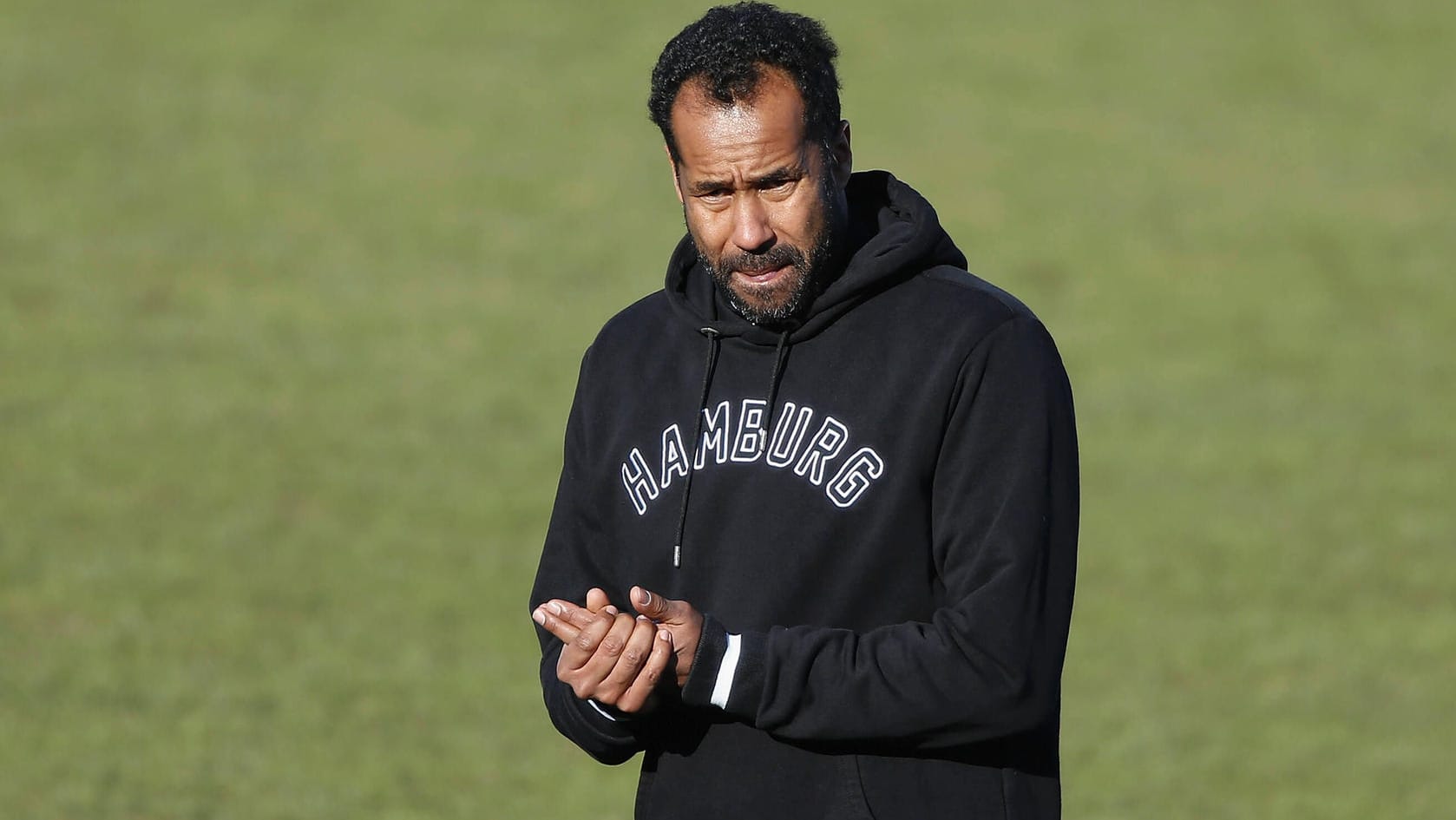 Daniel Thioune: Der HSV-Trainer steht am Montagnachmittag nicht auf dem Trainingsplatz. Daniel Thioune: Der HSV-Trainer steht am Montagnachmittag nicht auf dem Trainingsplatz.