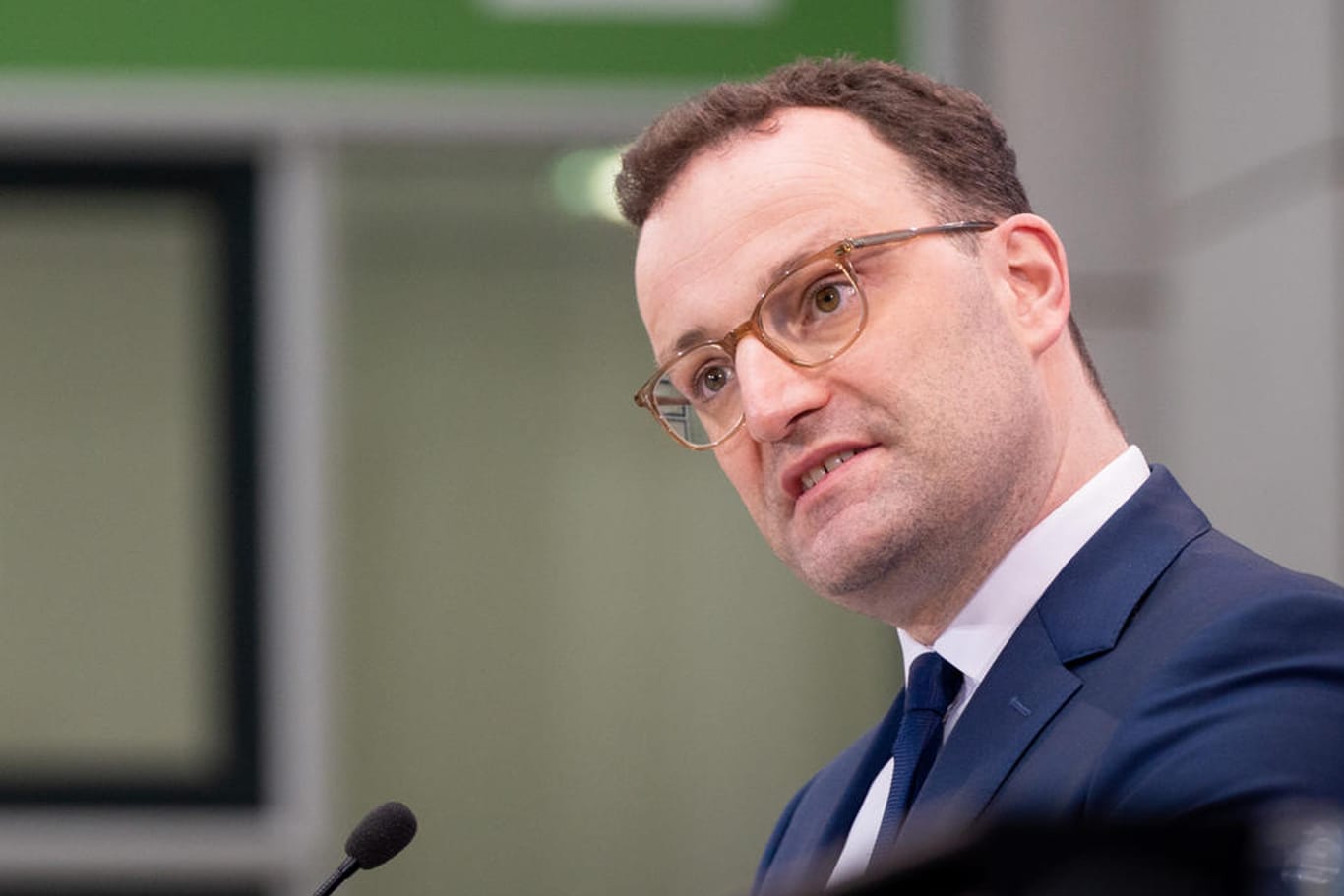 Jens Spahn (CDU), Bundesminister für Gesundheit: Auch Deutschland setzt Corona-Impfungen mit dem Präparat des Herstellers Astrazeneca vorsorglich aus.