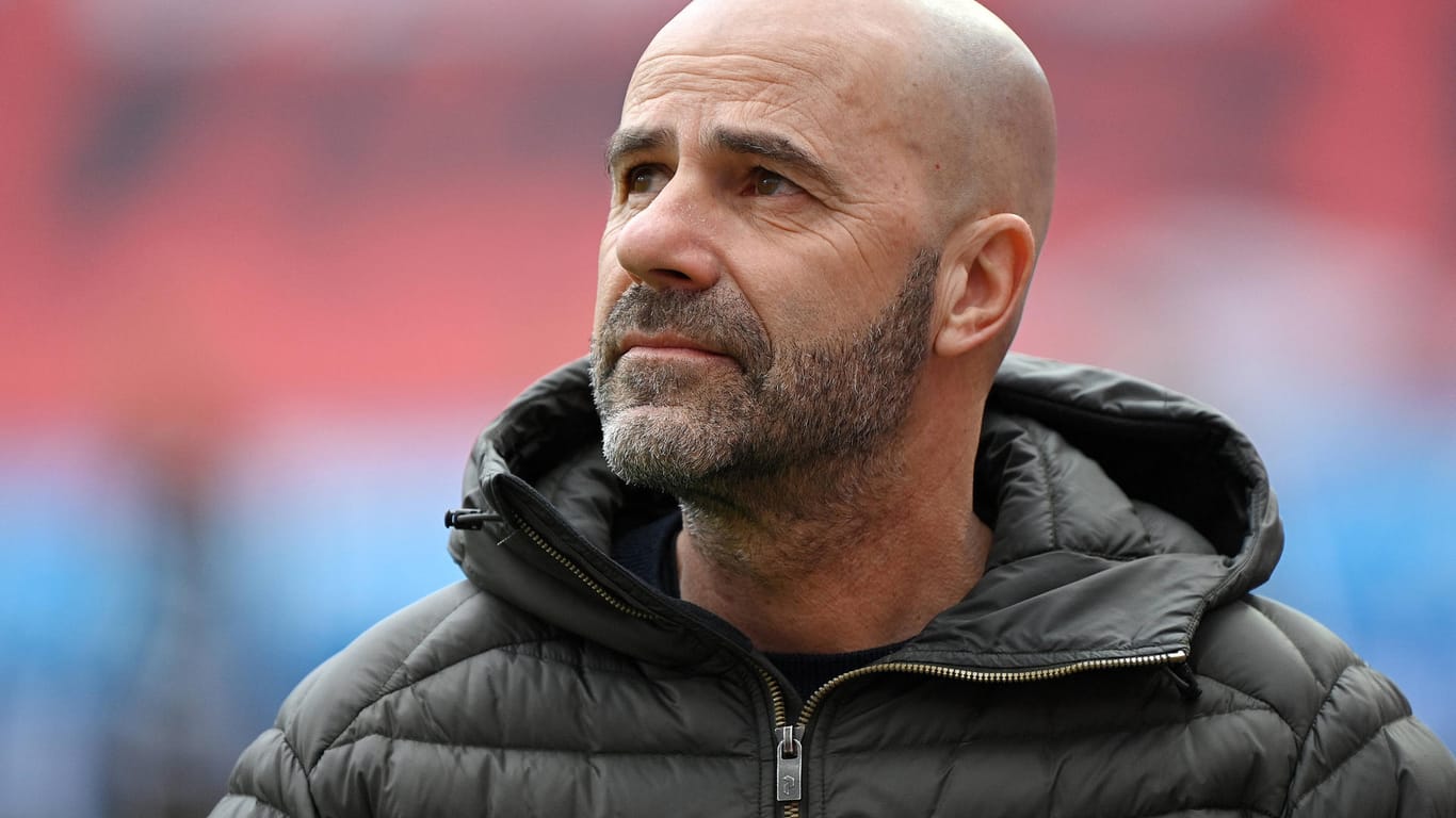 Quo vadis, Peter Bosz? Leverkusens Trainer steht vor einer ungewissen Zukunft.