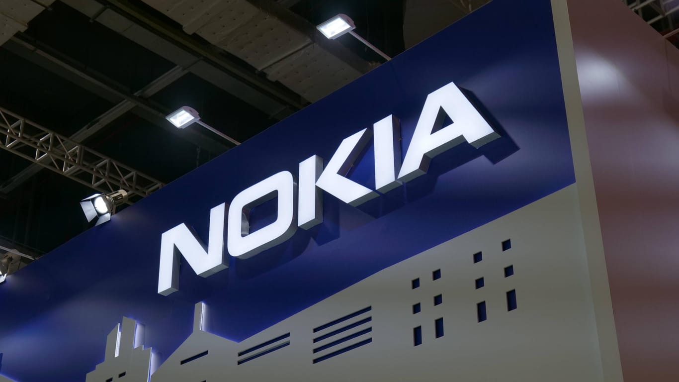 Nokia-Messestand (Symbolbild): Der finnische Konzern kämpft mit Schwierigkeiten.