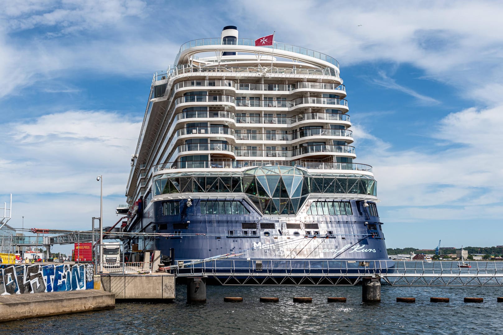 Kreuzfahrt: Das Kreuzfahrtschiff "Mein Schiff 1" von Tui Cruises ist seit Mitte Dezember rund um die Kanarischen Inseln unterwegs.